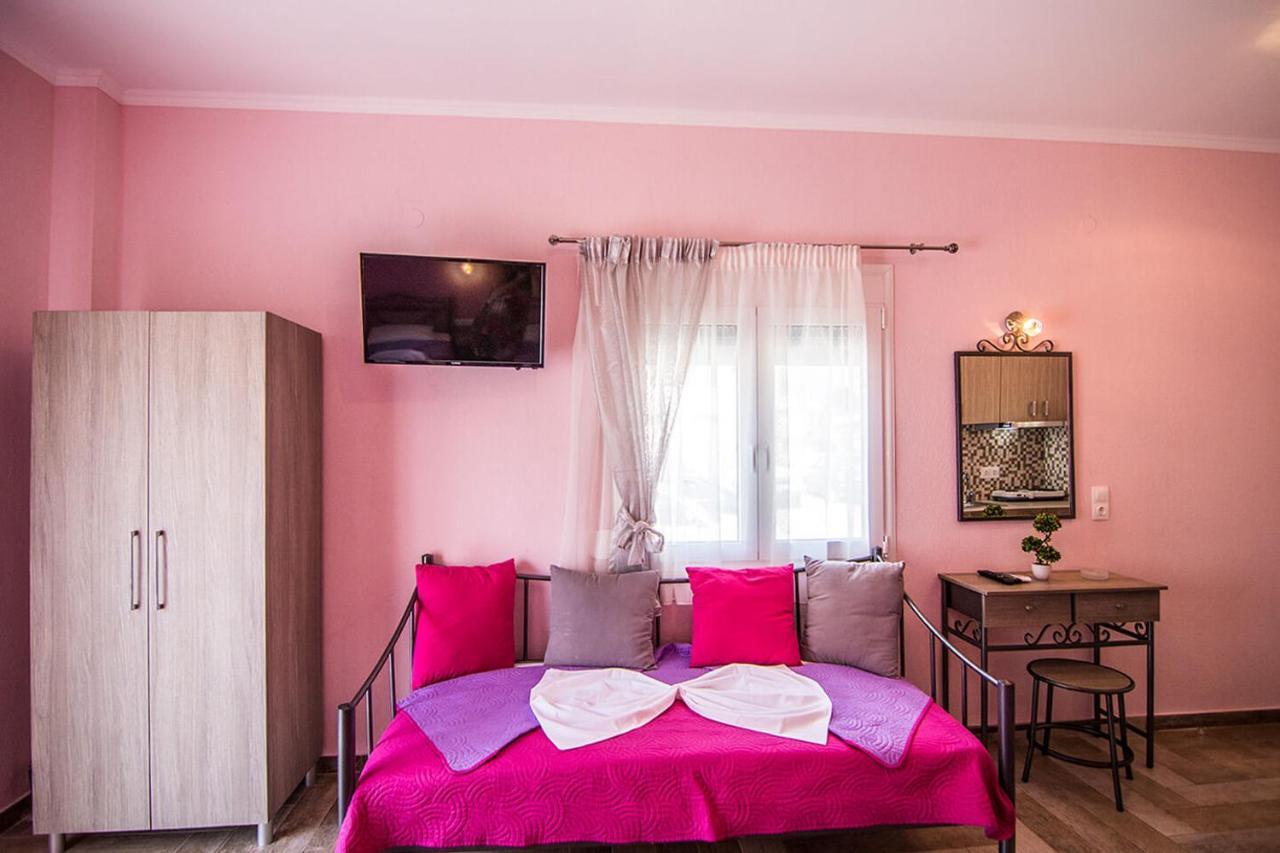 Christodoulos Eleftheria House Vrasná Buitenkant foto