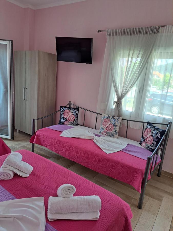 Christodoulos Eleftheria House Vrasná Buitenkant foto